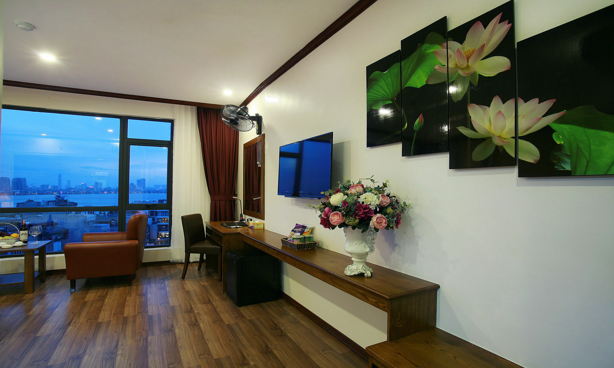 West Lake Home Hotel & Spa Hanoi Exterior photo